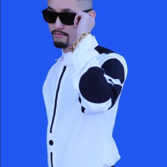 90s Pelle Pelle Vintage White / Black Button Up - Picture 3 of 4